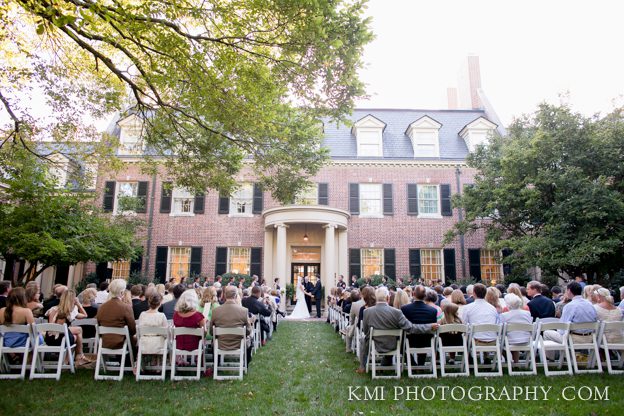 Carolina Inn Wedding Photos Chapel Hill NC | www.kmiphotography.com | North Carolina Wedding Photographers