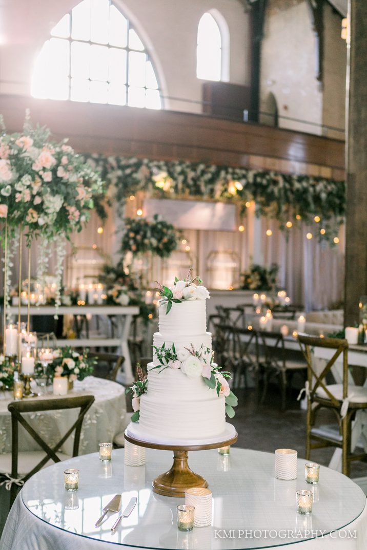 a beautiful wedding cake at a Brooklyn arts center wedding